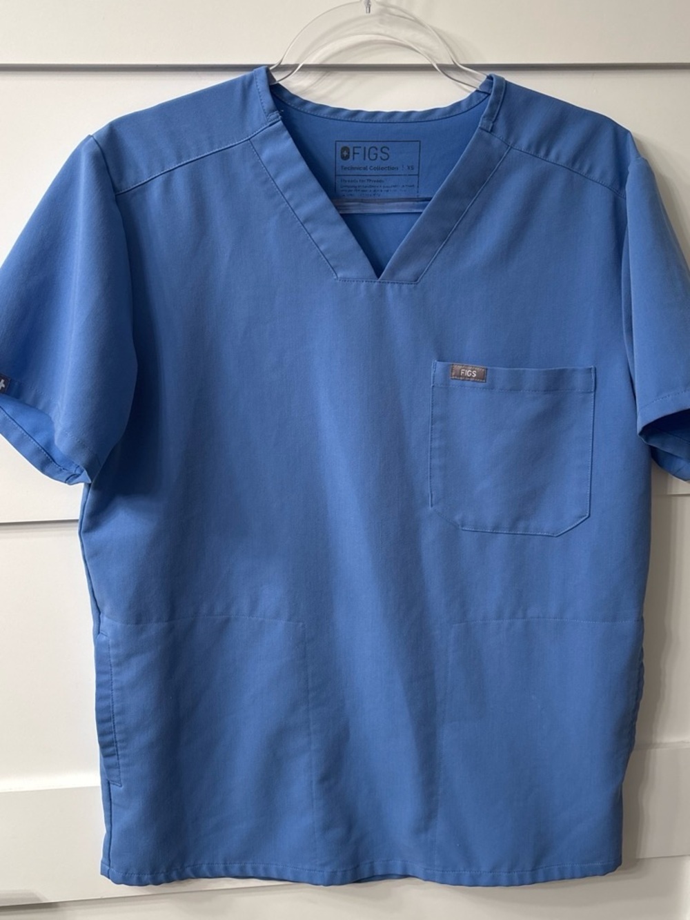 Figs Blue Technicsl Collection V-Neck Scrub Top